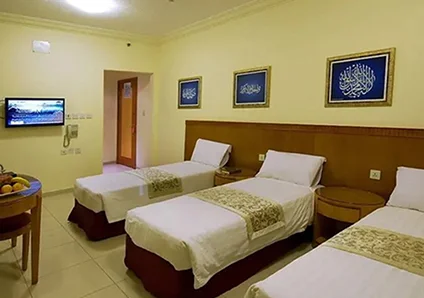 Room with 2 single beds