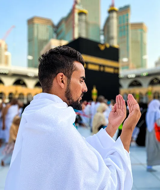 Pray in Makkah