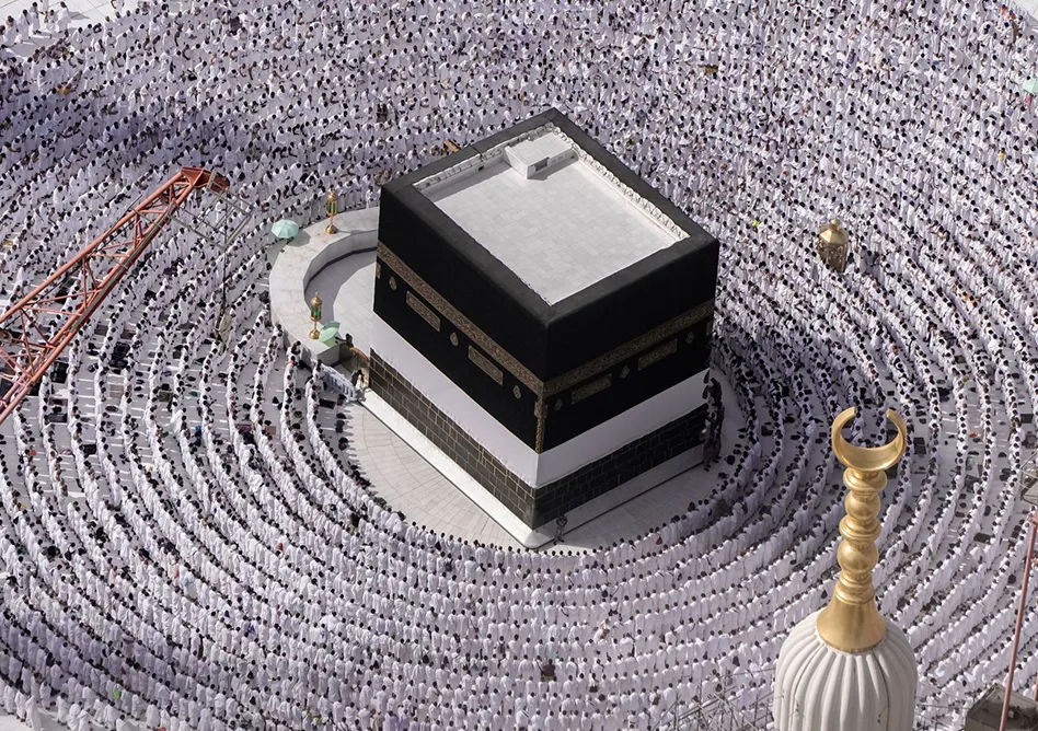 /media/umrah-images/1_11zon%20%2825%29.webp