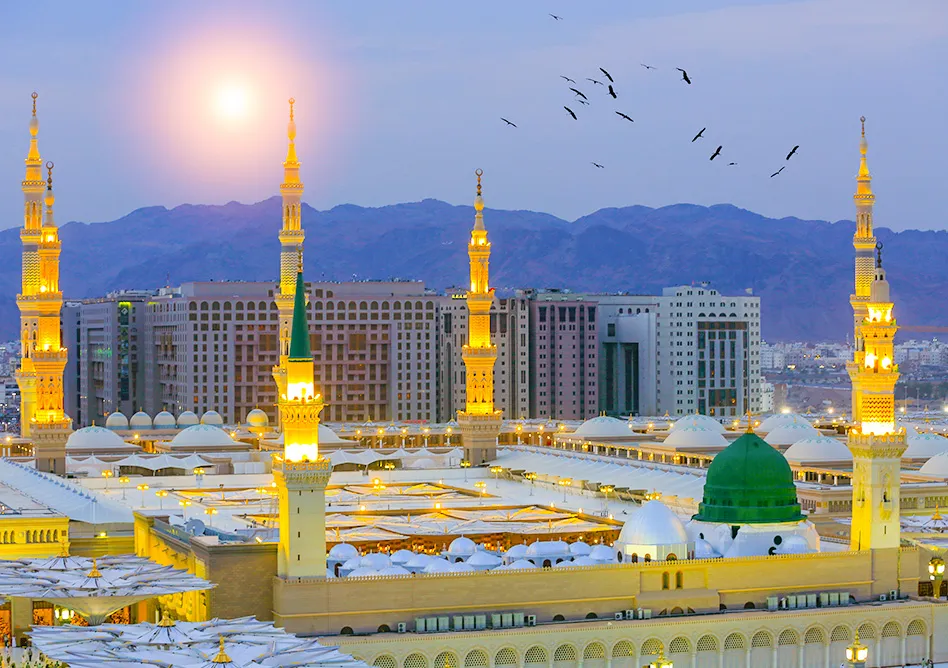 /media/umrah-images/7_11zon%20%2817%29.webp