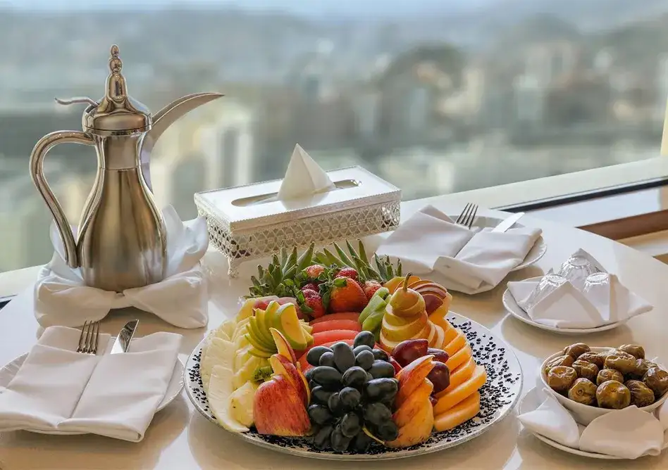 /media/umrah-images/fresh-fruits.webp