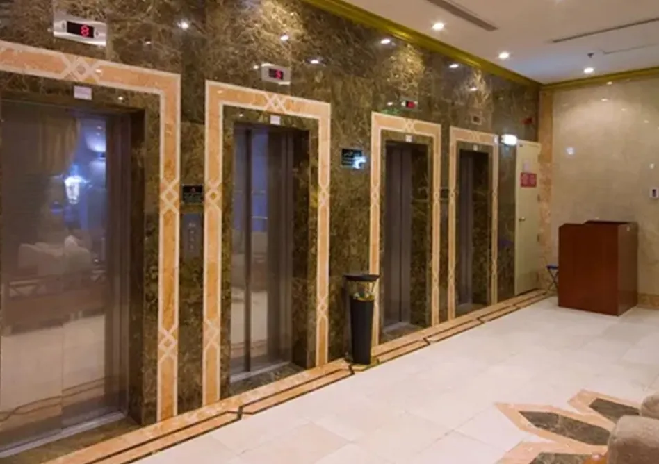 /media/umrah-images/lift-area.webp