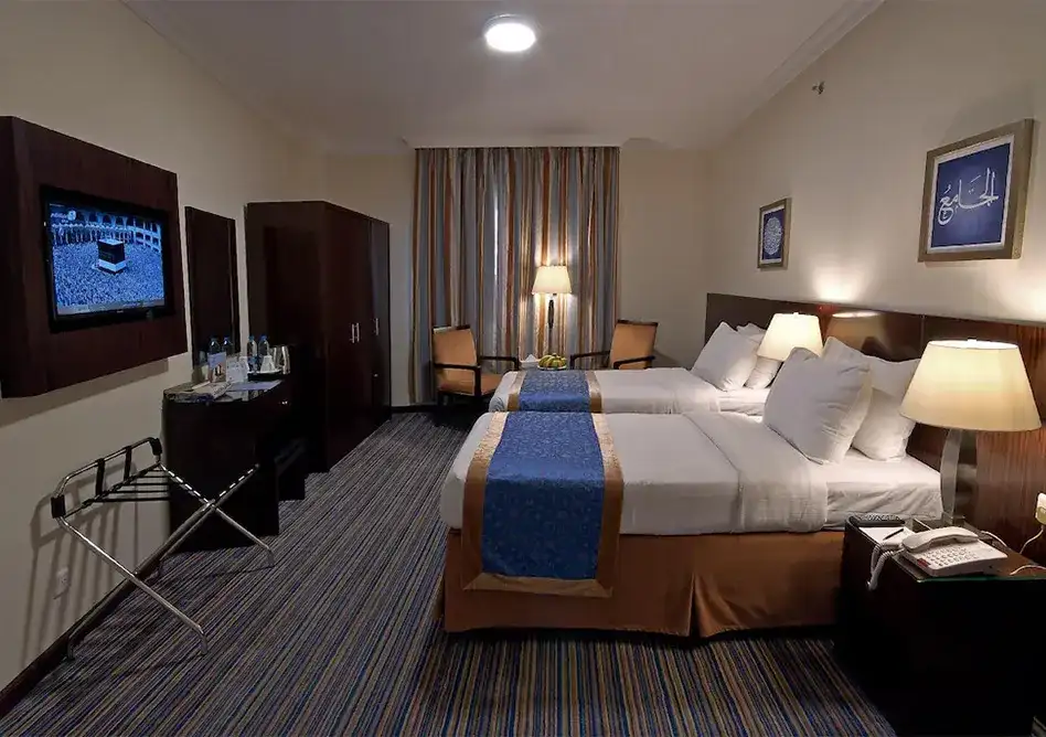 /media/umrah-images/room-with-2-single-beds%20%289%29.webp
