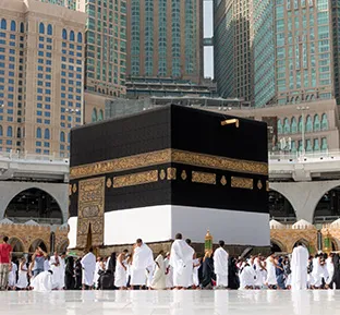 10 Nights 3 Star Umrah Package from USA
